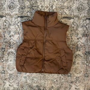 H&M cropped puffer vest